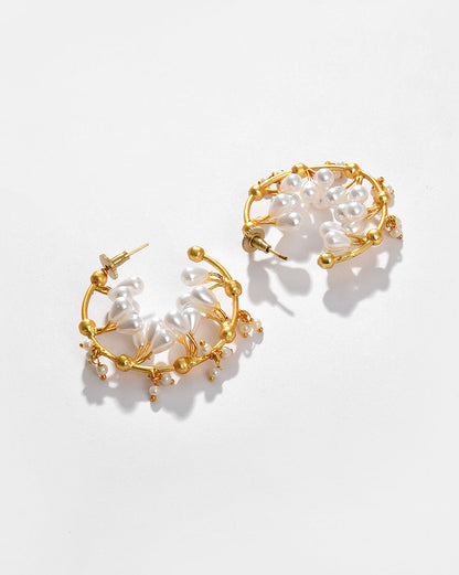 Reverse pearls hoop earrings