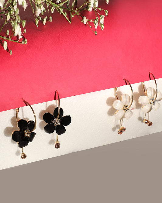 Pack of 2 Floral Designed Earrings