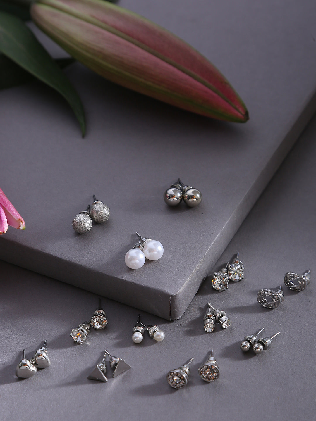 Pack of 12 Silver Shimmers