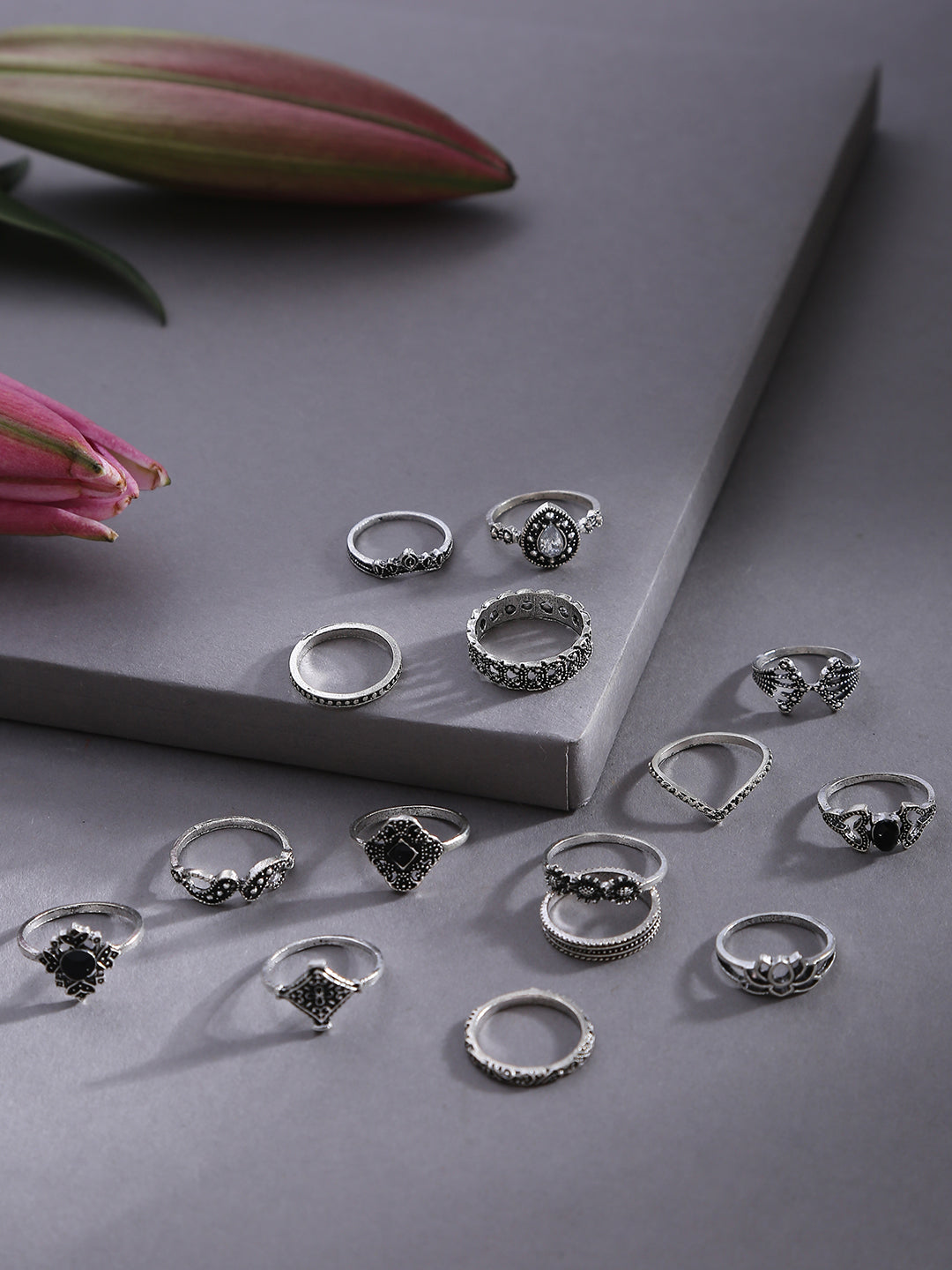 Pack of 13 Designer Ring