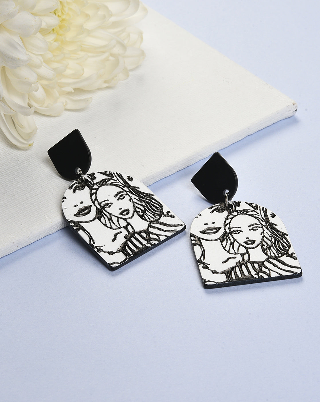 Trendy Designer Earring
