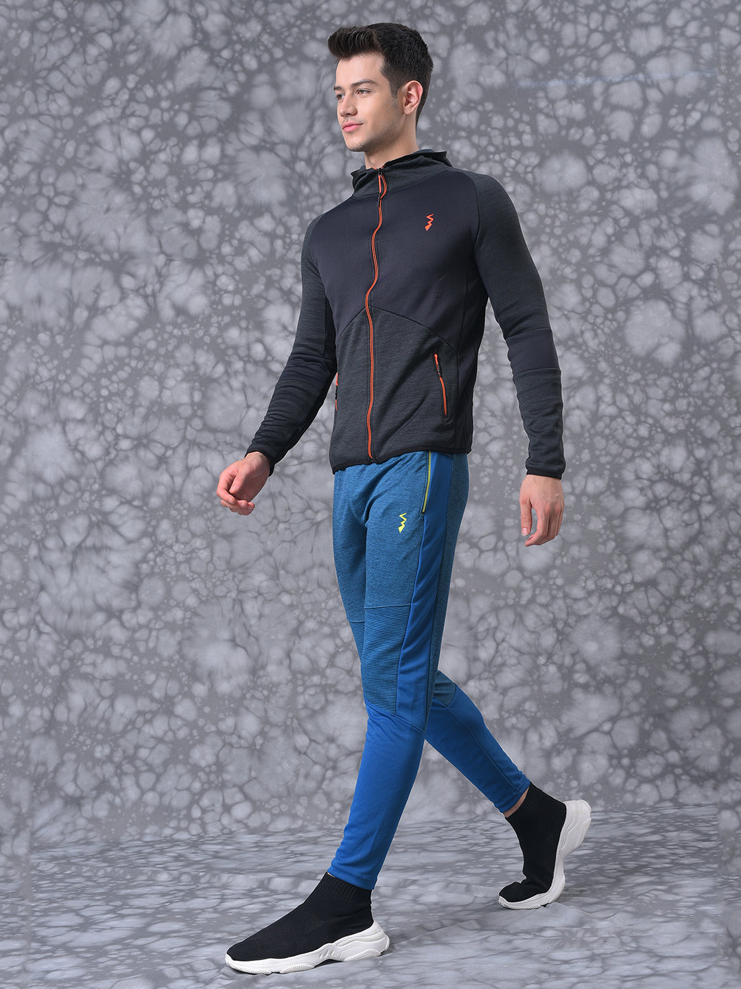 Solid Stylish Casual & Sports Hooded Tracksuit