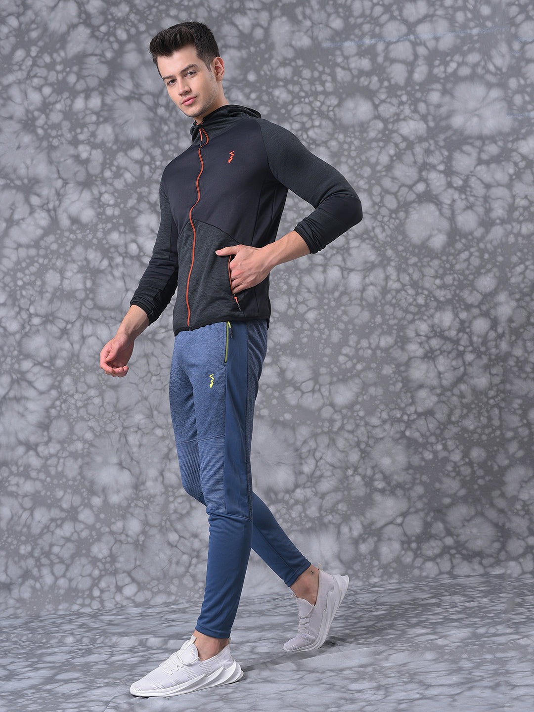 Solid Stylish Casual & Sports Hooded Tracksuit