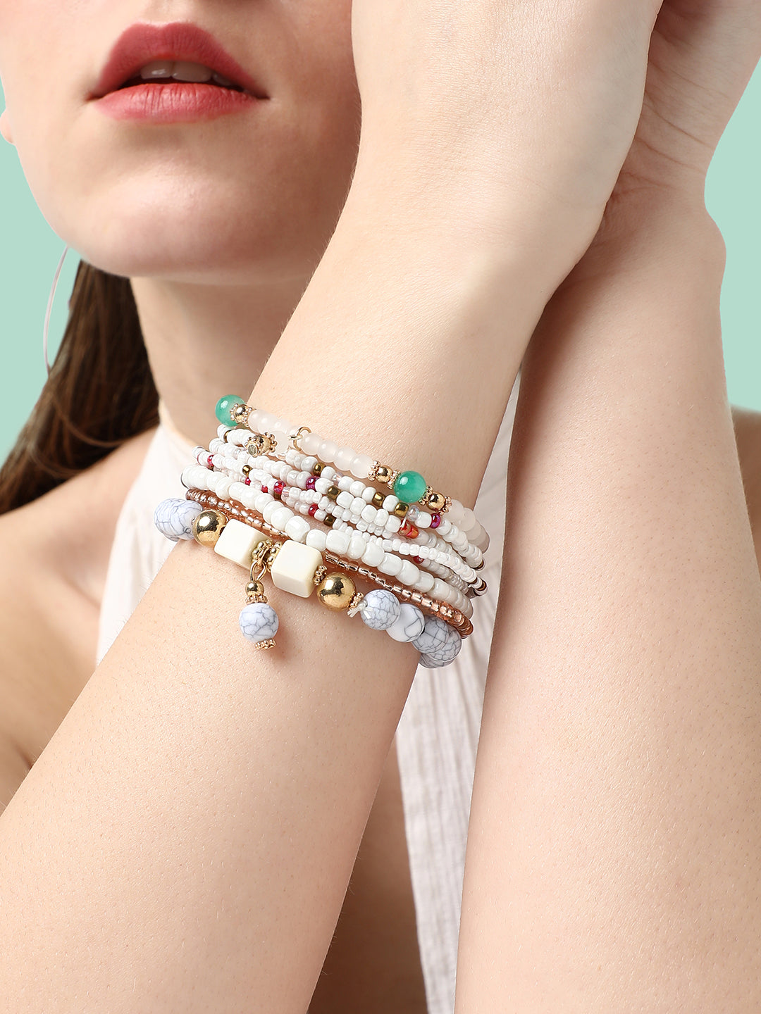 TRENDY BEADED BRACELET