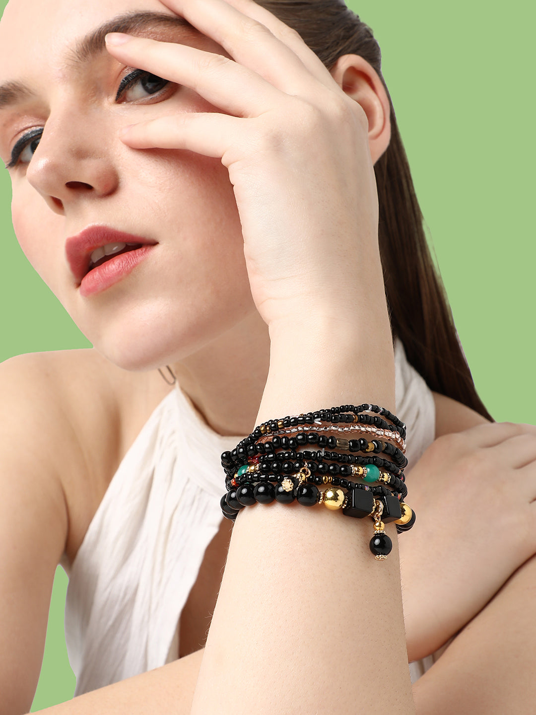 TRENDY BEADED BRACELET