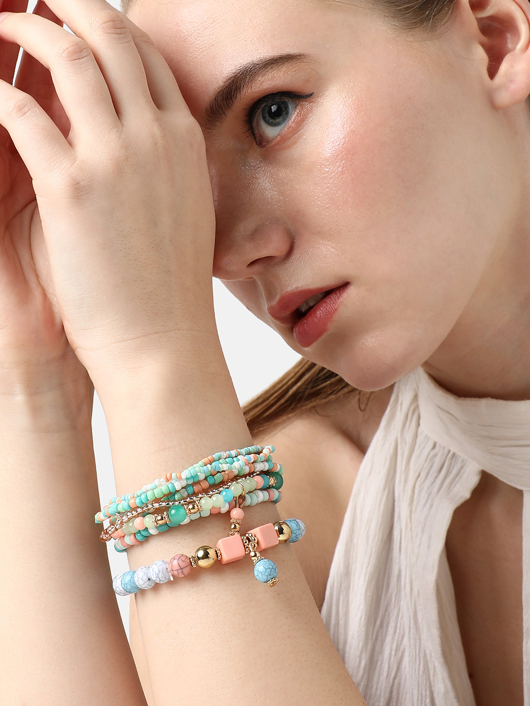 TRENDY BEADED BRACELET