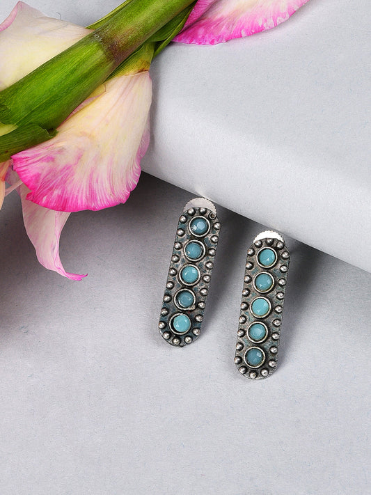 BLUE STONE STUDED SILVER EARRING