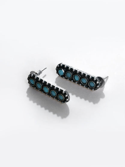 BLUE STONE STUDED SILVER EARRING