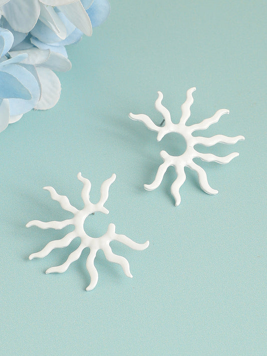GOLD PLATED PARTY DESIGNER STUD FOR WOMEN