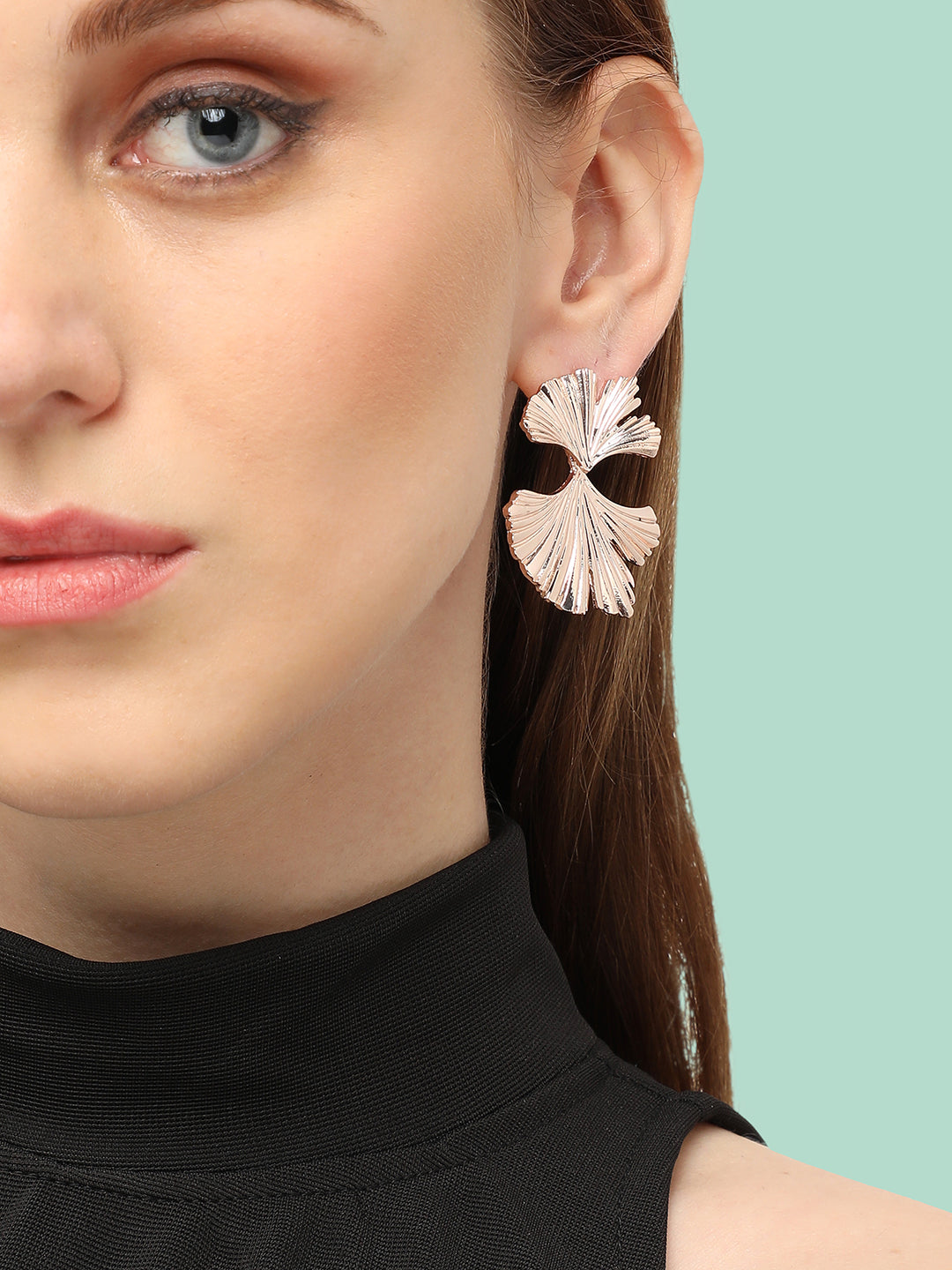 GOLD PLATED PARTY DESIGNER STUD FOR WOMEN