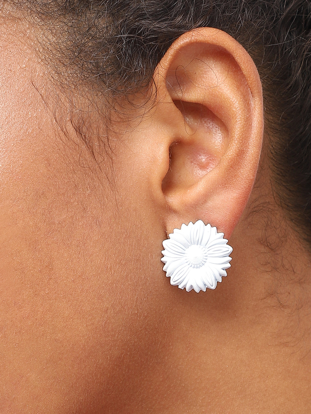 GOLD PLATED PARTY DESIGNER STONE STUD FOR WOMEN