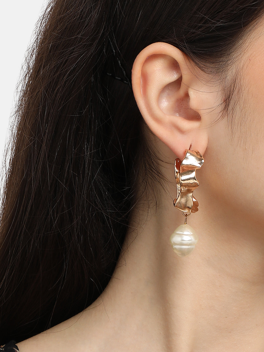 Gold Plated Pearls Casual Hoop Earring For Women