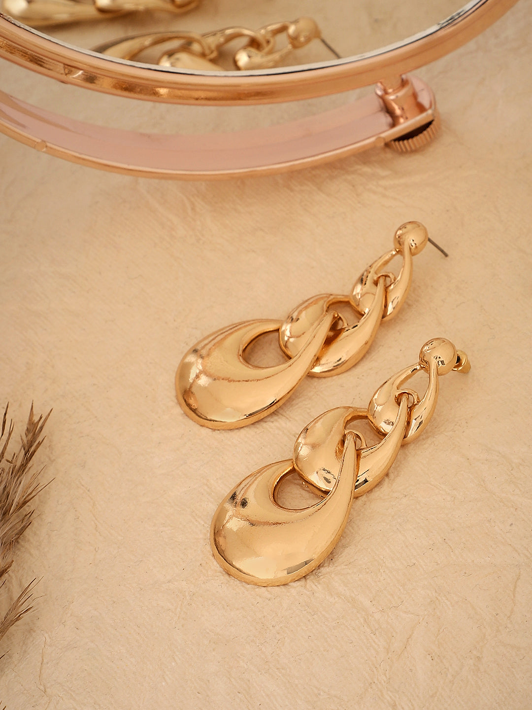 Dainty Dangles