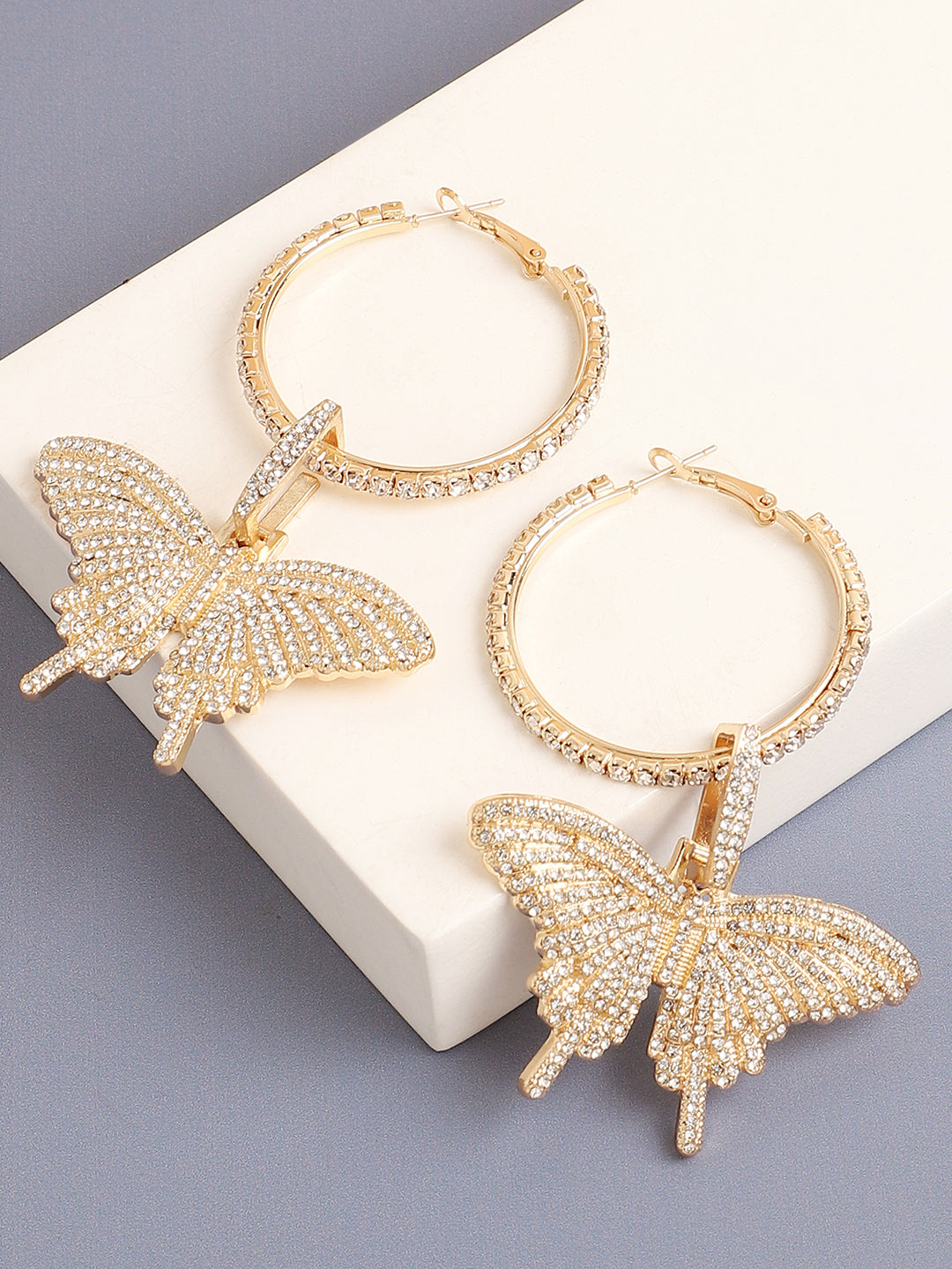 Luxurious Lusters