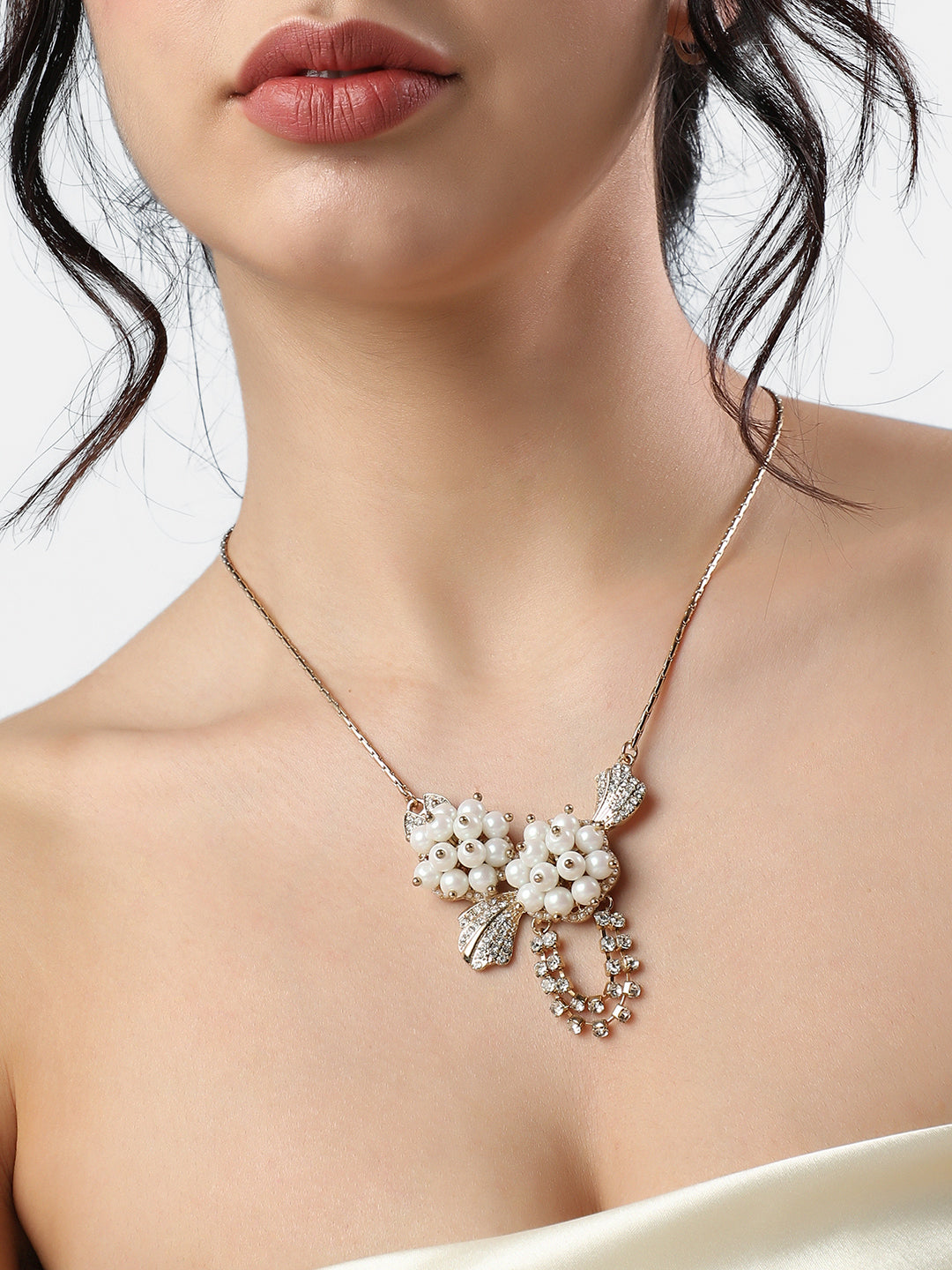 Claire Necklace