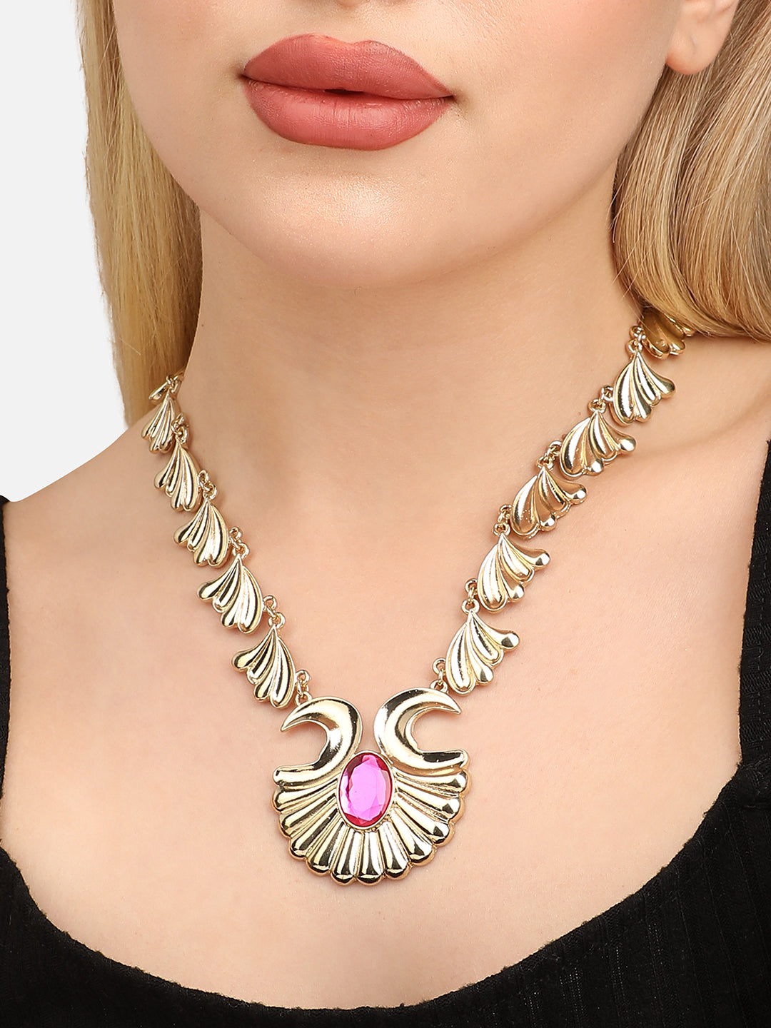 Isla Necklace