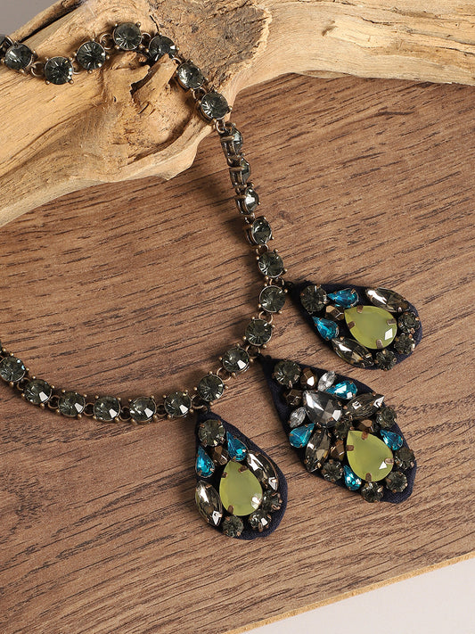 Ava Necklace