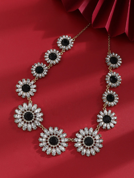 Fleur Collarbone Neckace