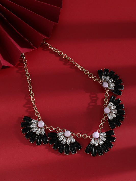 Cora Necklace