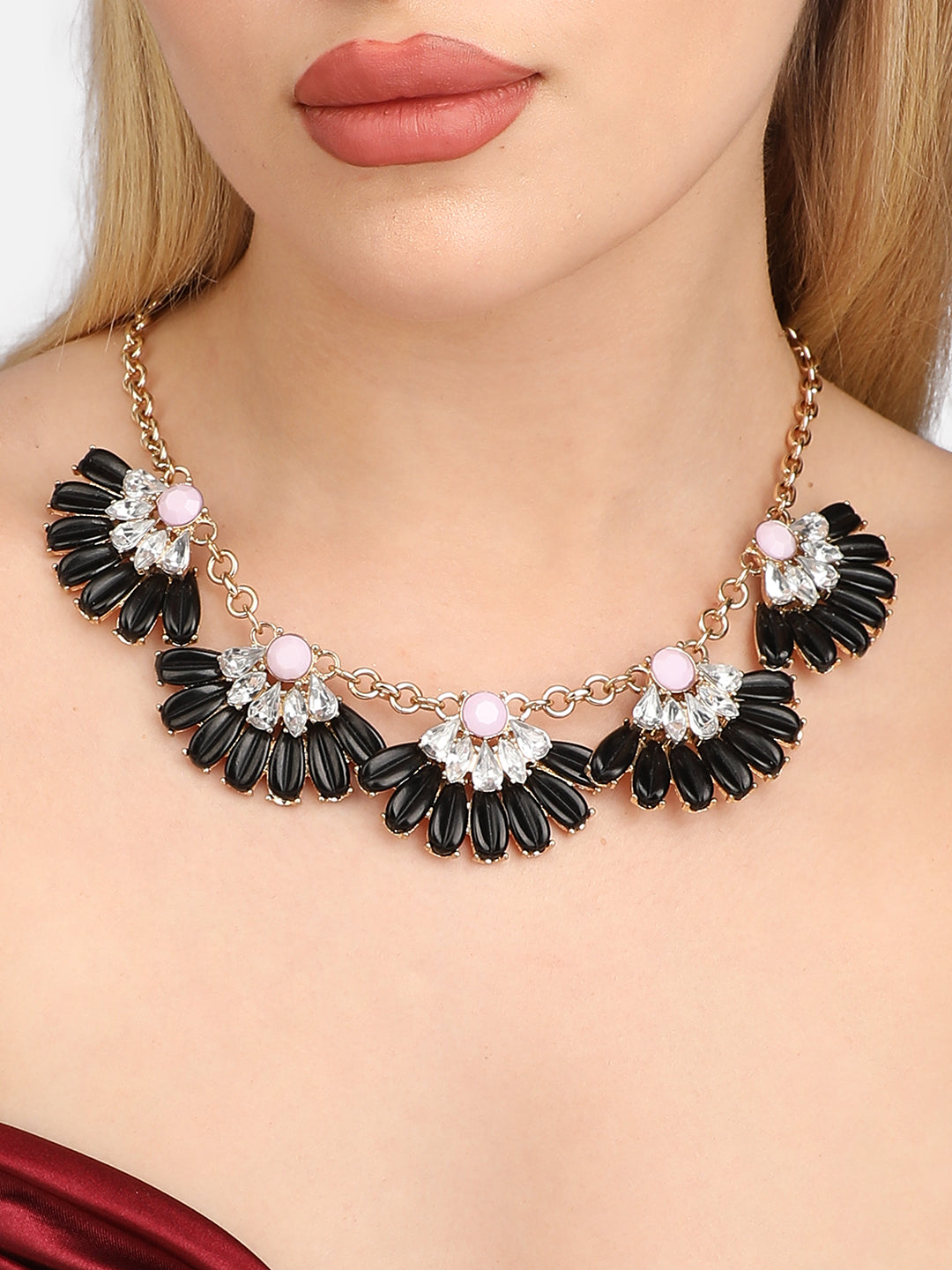 Cora Necklace