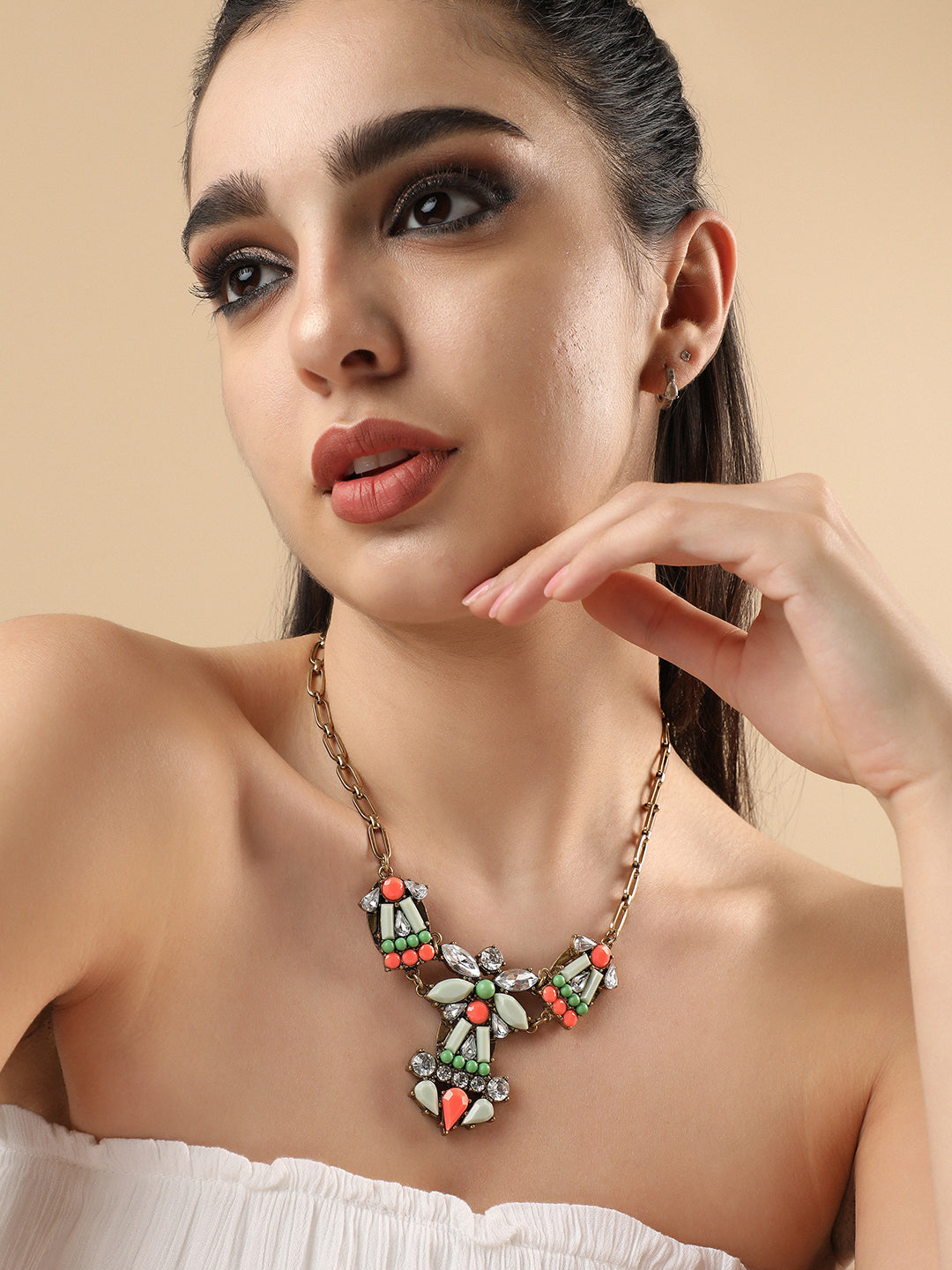 Dina Necklace