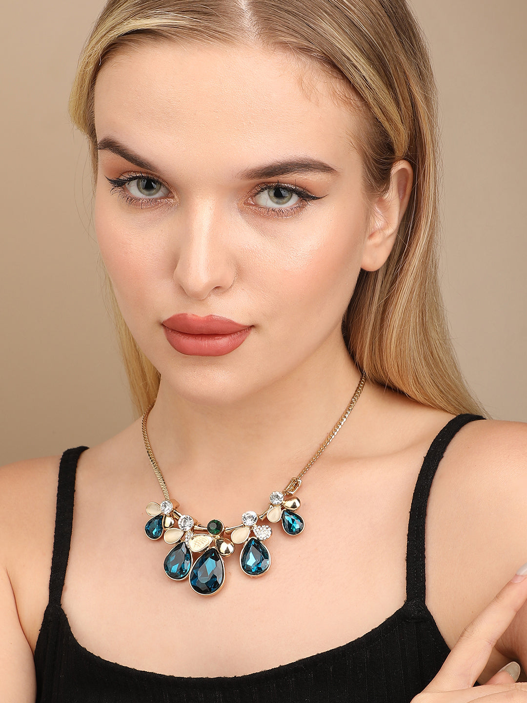 Julia Necklace