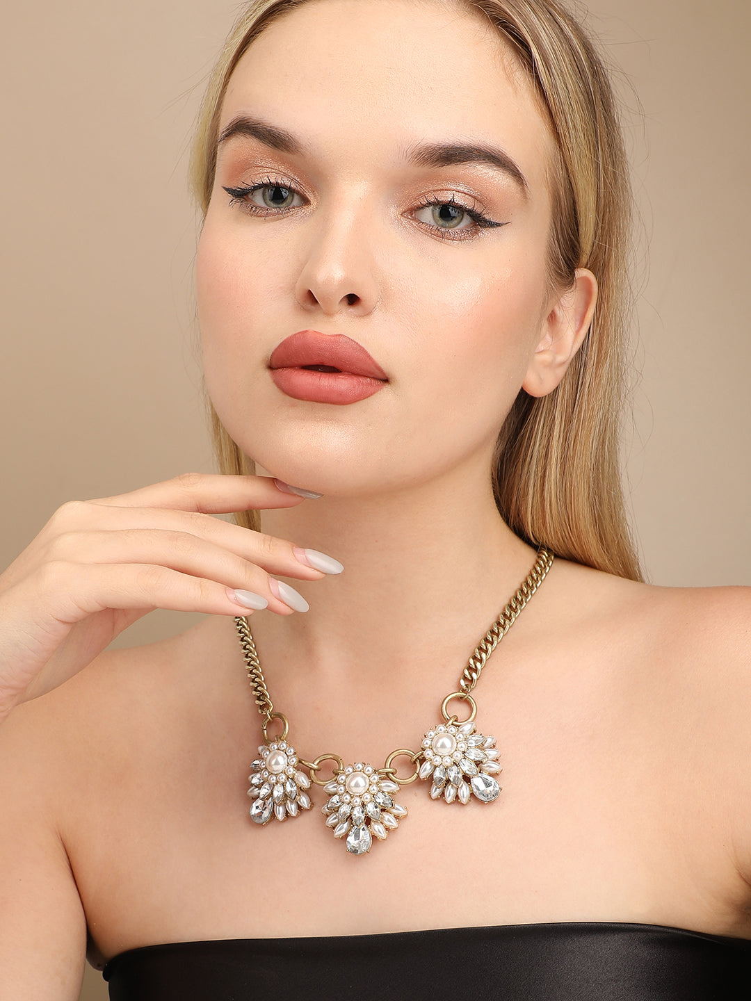 Cara Necklace