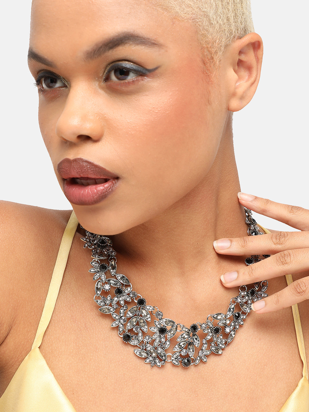 SILVER PLATED PARTY DESIGNER STONE STATEMENT NECKLACE FOR WOMEN