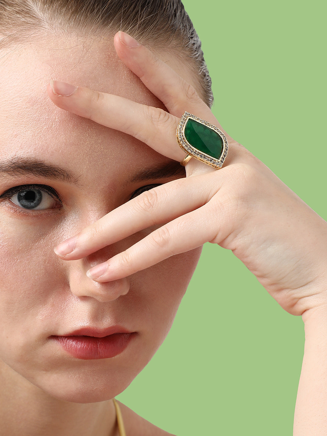 Emerald RING