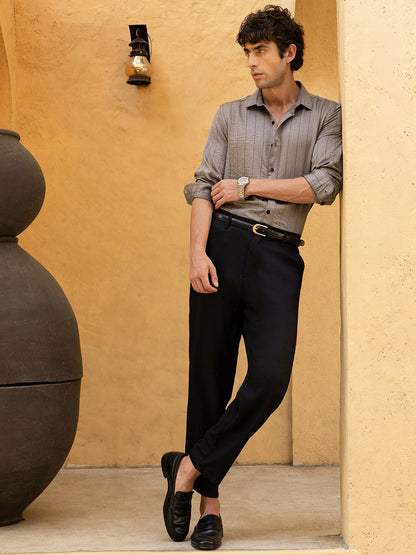 Men's Slim Fit Pinstriped Casual Shirt
