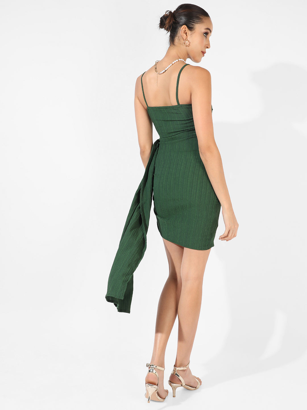 Solid Ruched Dress With Trail