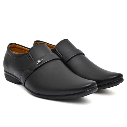WUGO Latest Trendy Men Formal Shoes Office Shoes Outdoor Shoes Business Shoes For Men's & Boys - Black