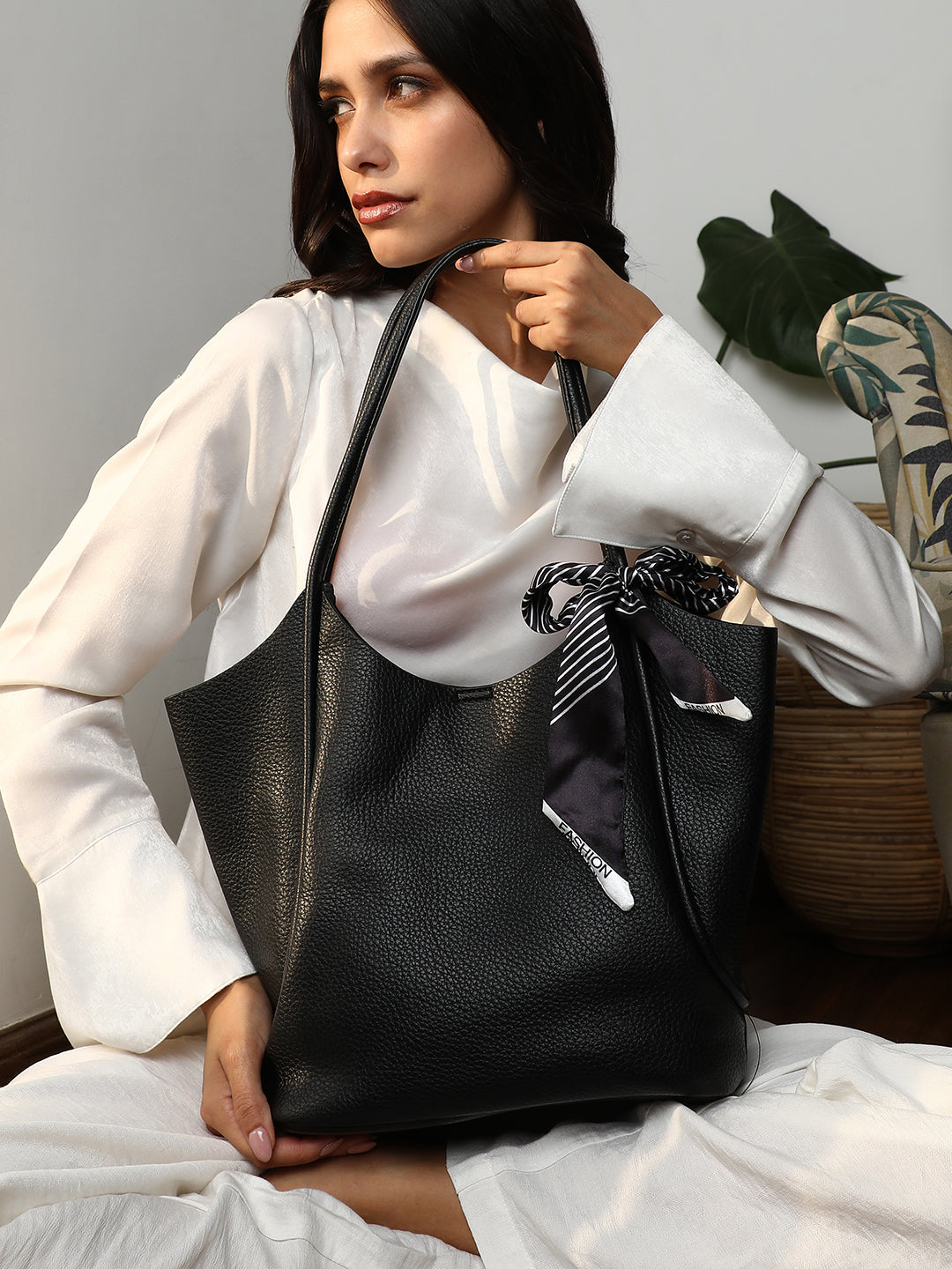 The Metrograph  Tote Bag With Pouch - Onyx Black