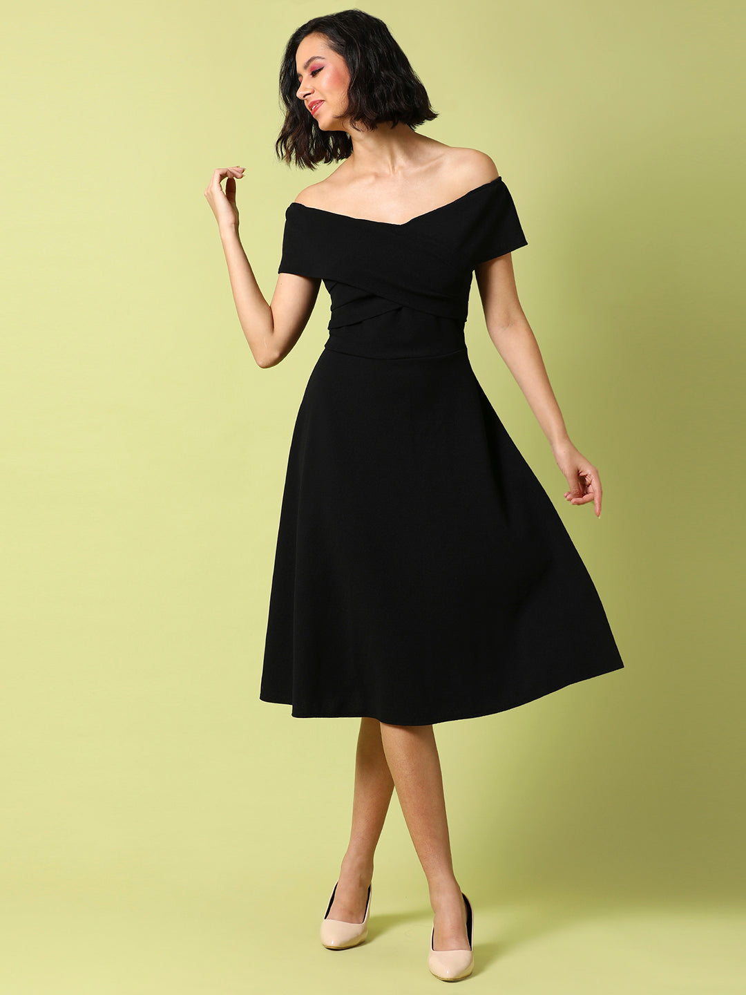 Dress With Criss-Cross Detail