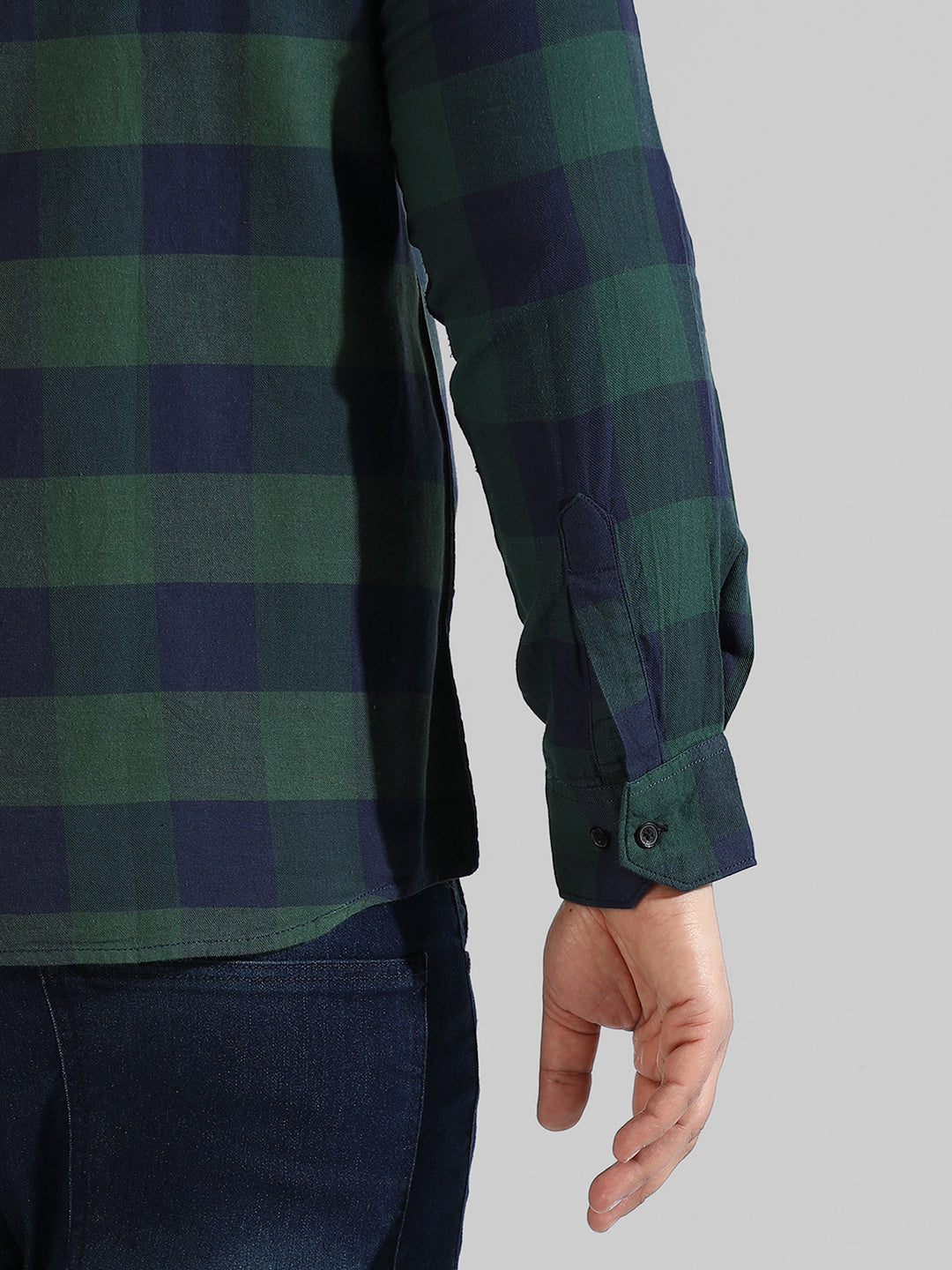 Instafab Plus Menâ€™s Casual Checks Shirt
