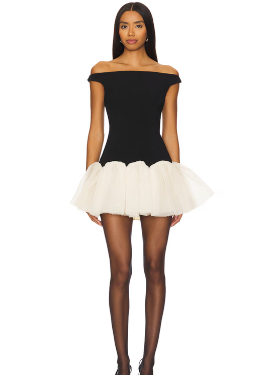 Scalloped Fit And Flare Dress De Novoo