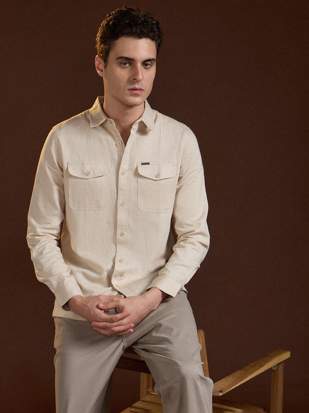 Beige Solid Slim Fit Casual Shirt with Flap Pockets