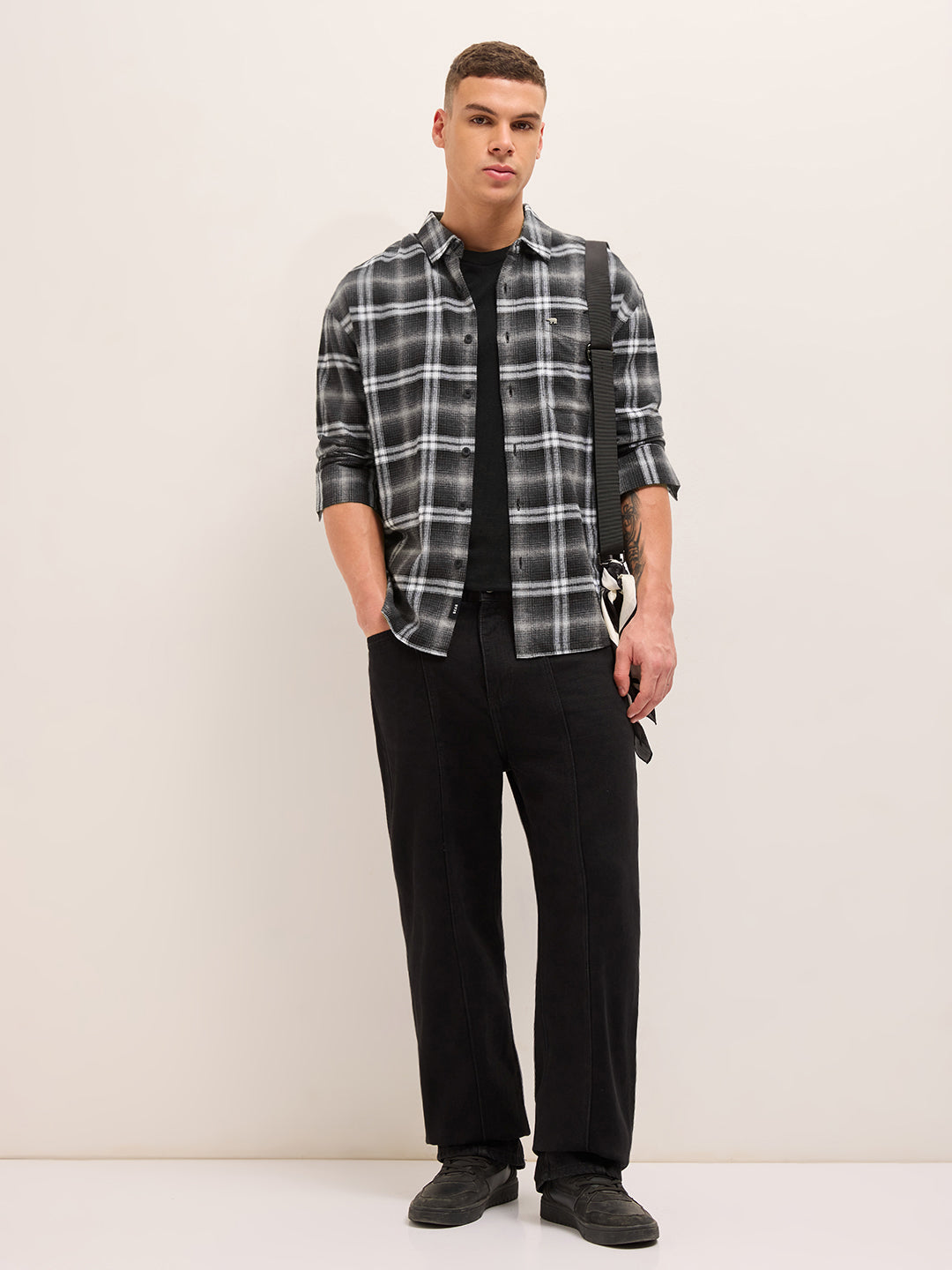 Black Flannel Woven Checks Relaxed Fit Casual Shirt