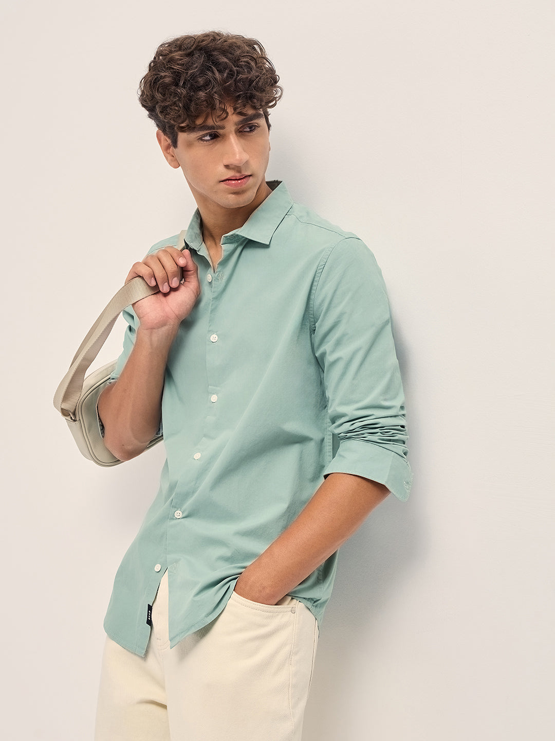 Green Solid Cotton Slim Fit Casual Shirt
