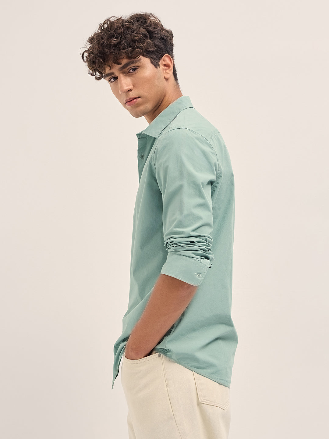 Green Solid Cotton Slim Fit Casual Shirt