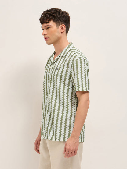 Green Geometrical Woven Self-Design Relaxed Fit Casual Shirt