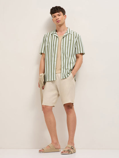 Green Geometrical Woven Self-Design Relaxed Fit Casual Shirt