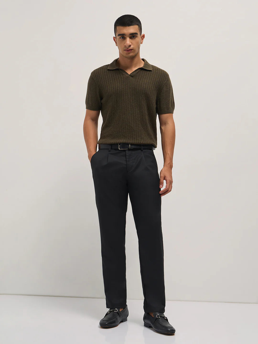 Black Solid Regular Fit Formal Trouser