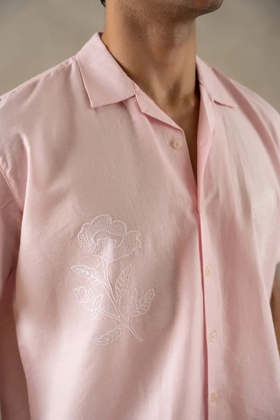 Men's Box-Fit Embroidered Linen Pearl Pink Shirt Vellure