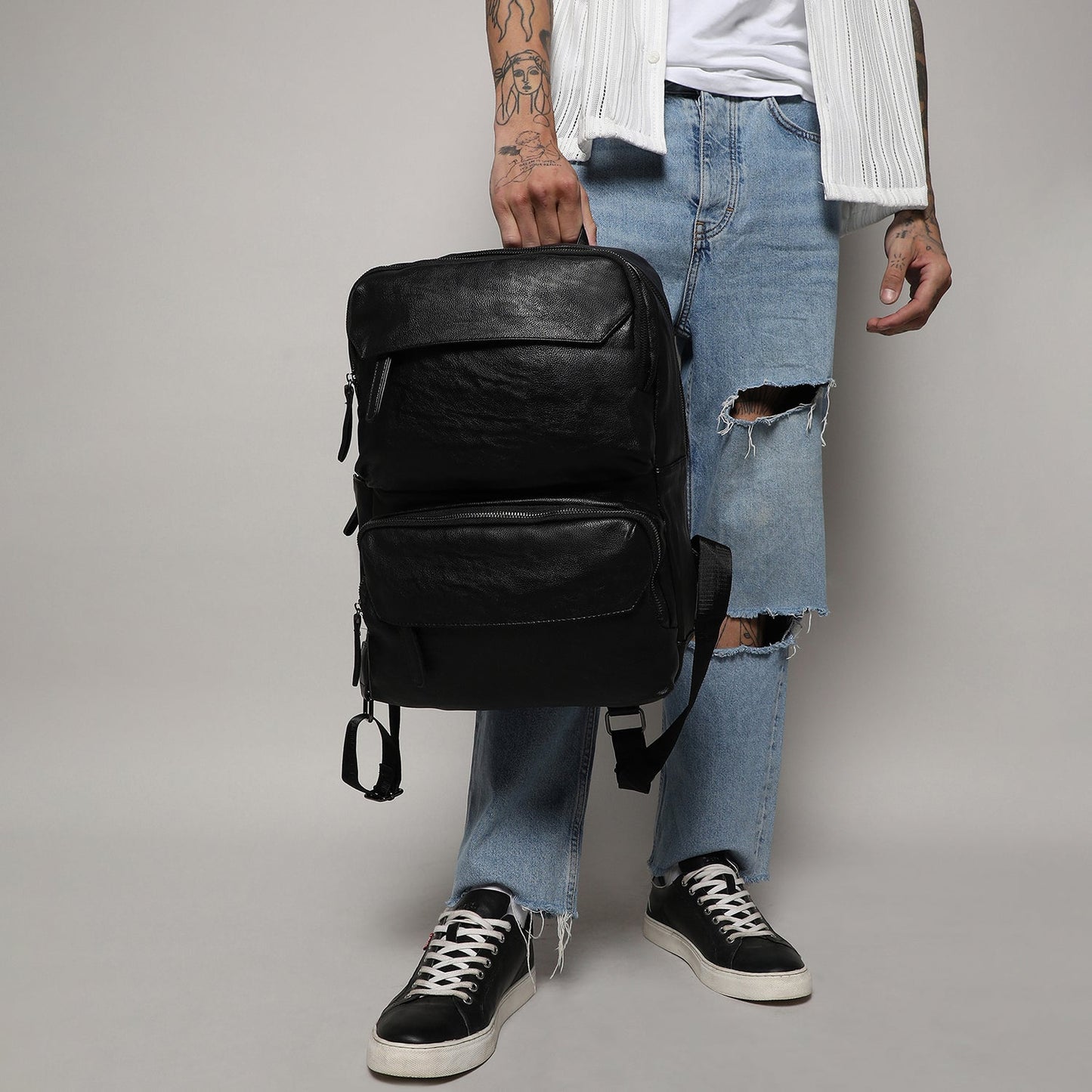 The Passenger Backpack - Carbon Black
