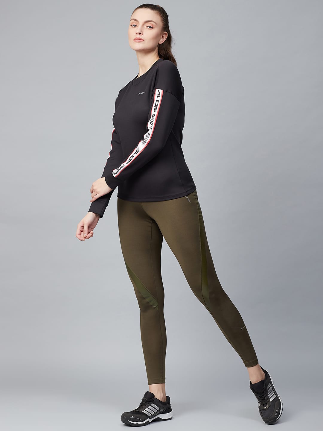 Alcis Women Black Solid Sweatshirt