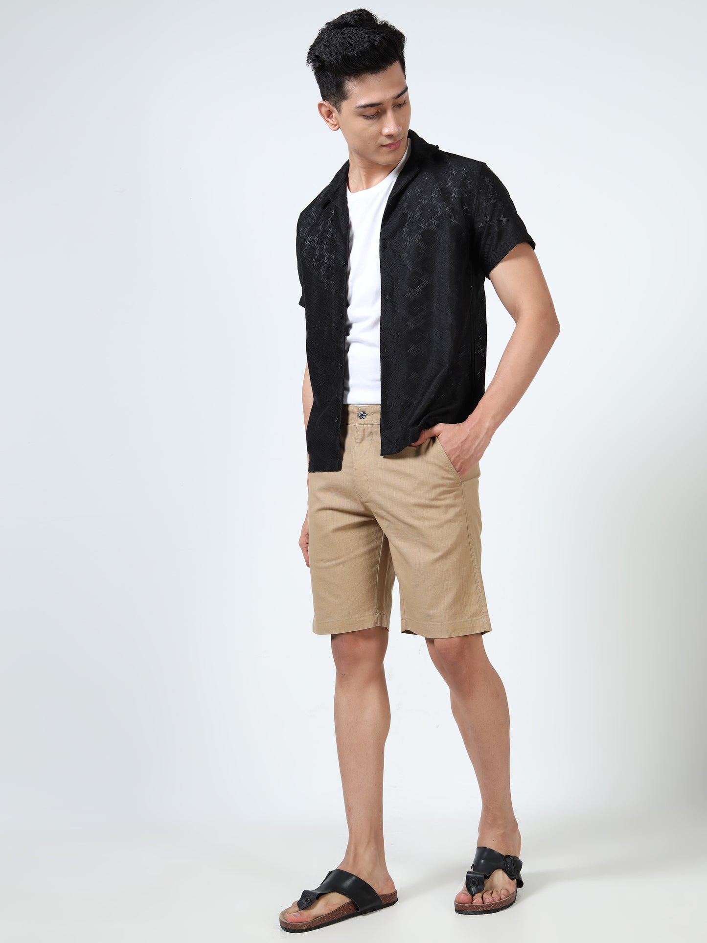 Men's Khaki Regular Fit Solid Linen Shorts