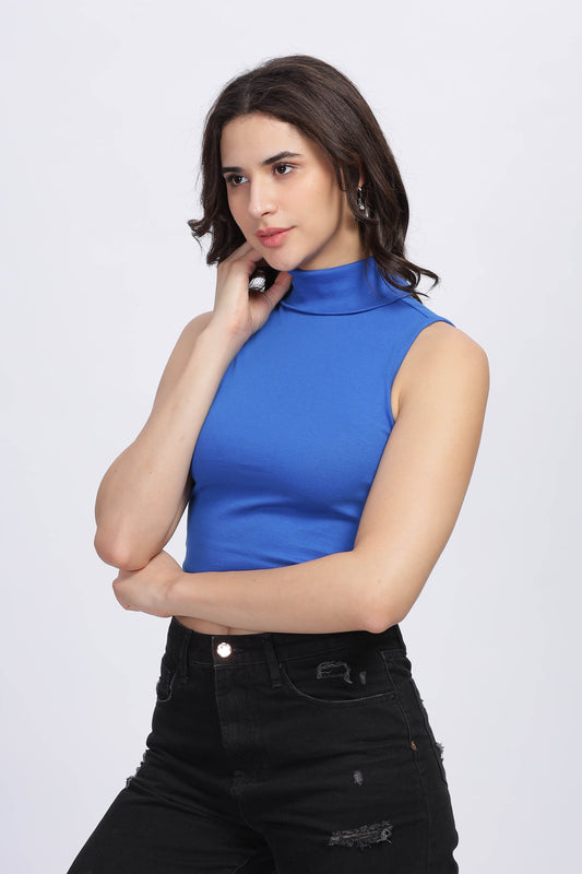 Women's Blue Solid Knitted Sleeveless Crop Top