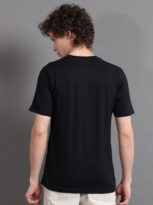 Men's Black Solid Regular Fit T-Shirt