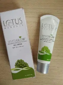 LOTUS HERBALS WHITEGLOW SKIN WHITENING & BRIGHTENING GEL CREAM SPF 25 PA+++ Moisturizer 15 g